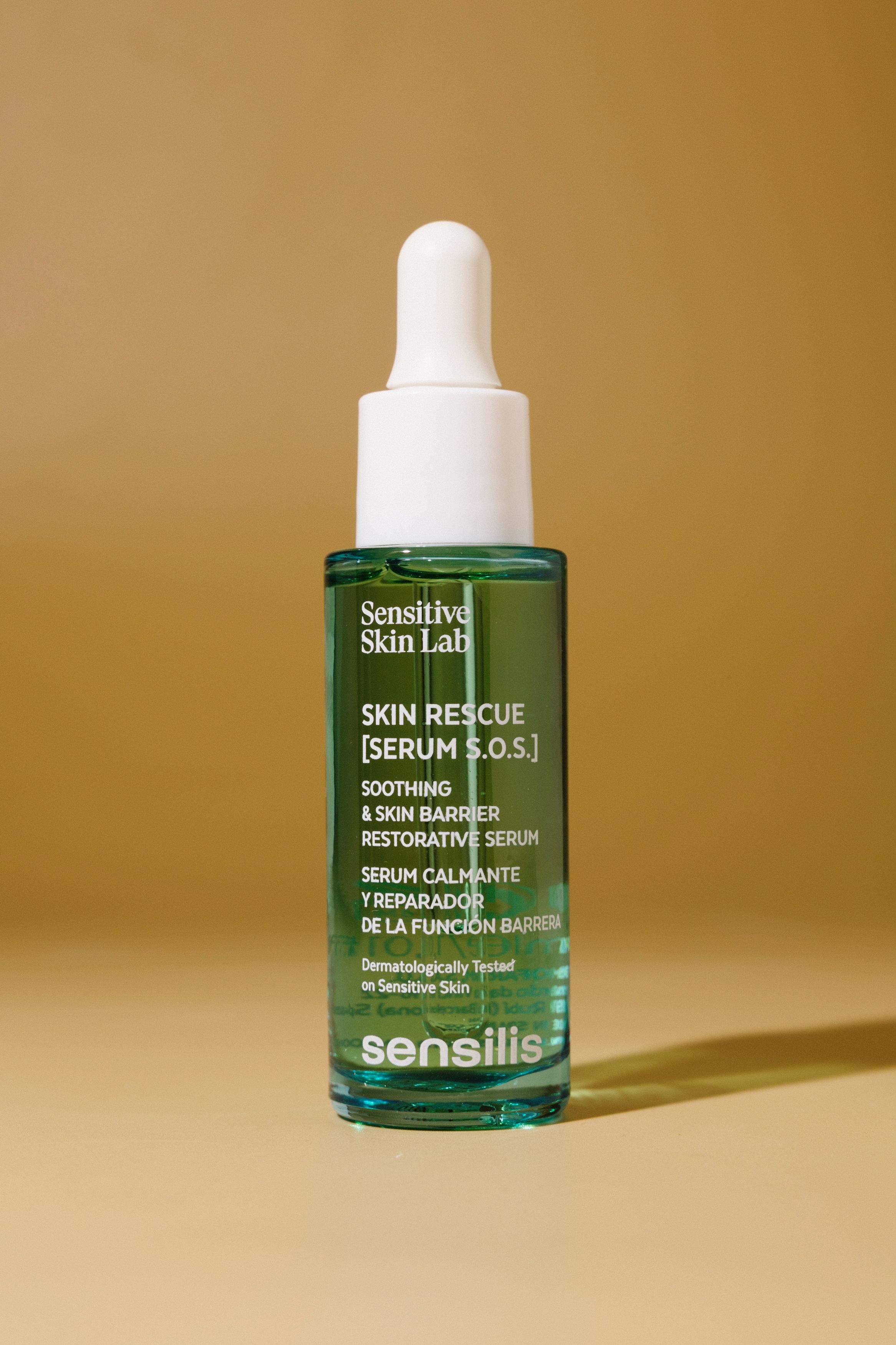 

Успокаивающая и восстанавливающая сыворотка SENSILIS Skin Rescue [Serum S.O.S] Soothing & Skin Barrier Restorative Serum 50ml