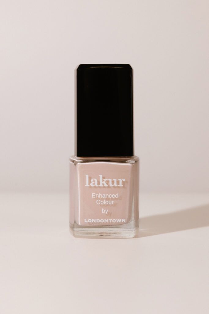 Лак для ногтей Воздушные мечты Londontown Lakur Enhanced Colour Dream Scene 12ml