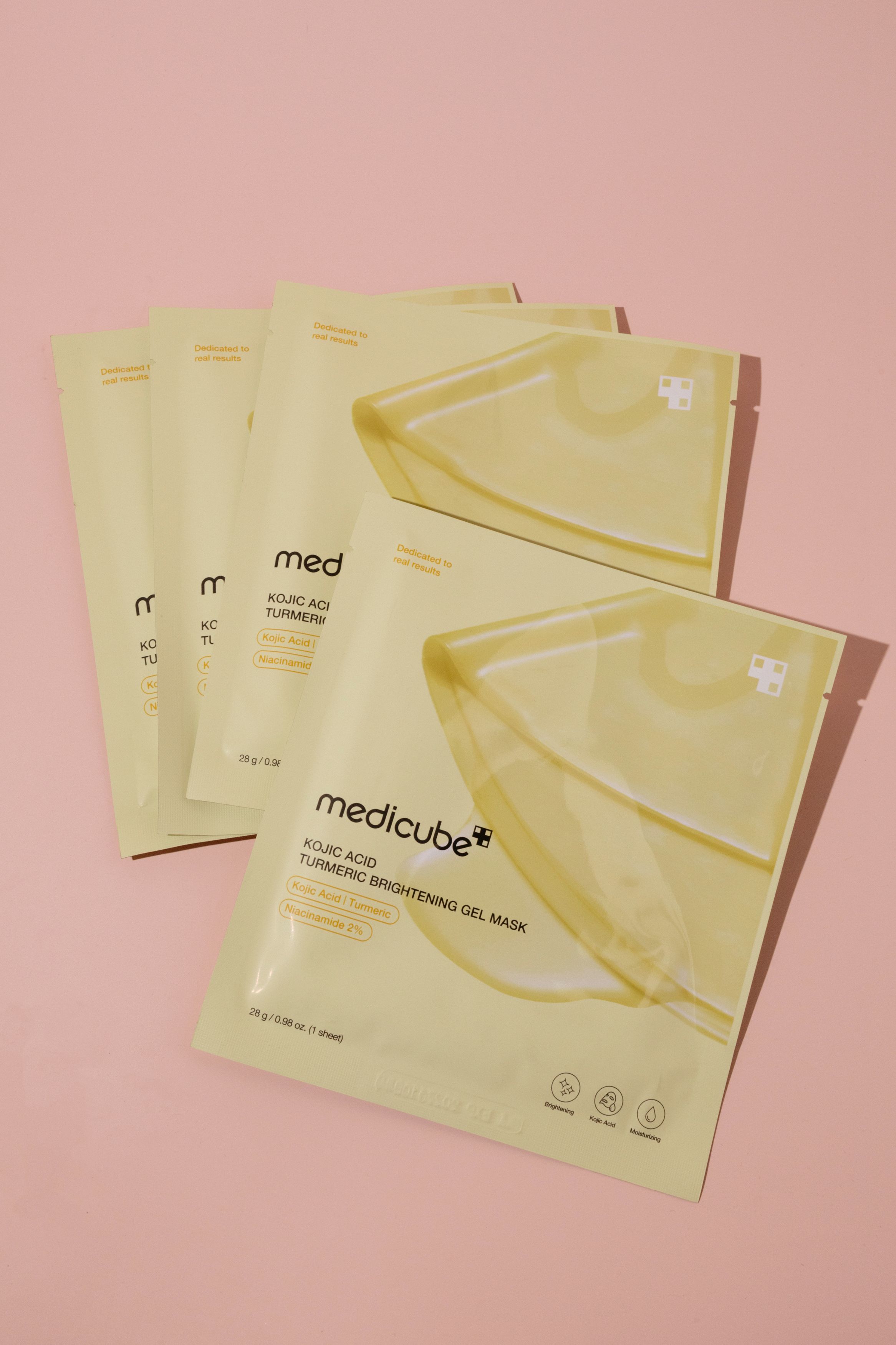 Набор масок гидрогелевых масок с куркумой и койевой кислотой medicube Kojic Acid Turmeric Gel Mask 428г 1590₽