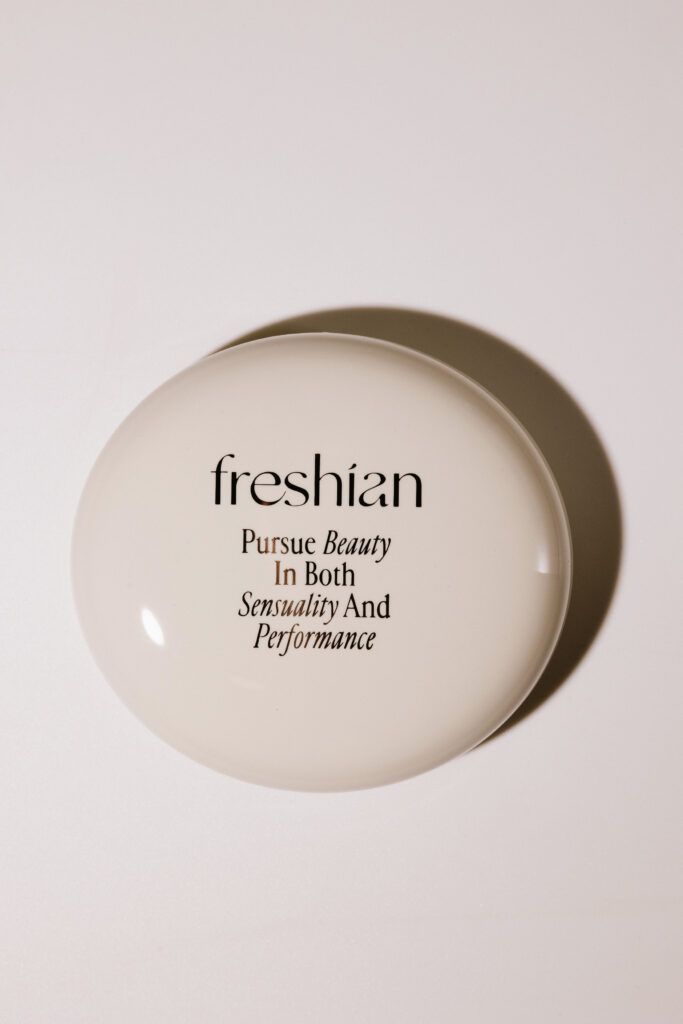 Кушон с невесомым покрытием Freshian Egg Like Cushion Vegan №203 SPF35/PA++ 12g