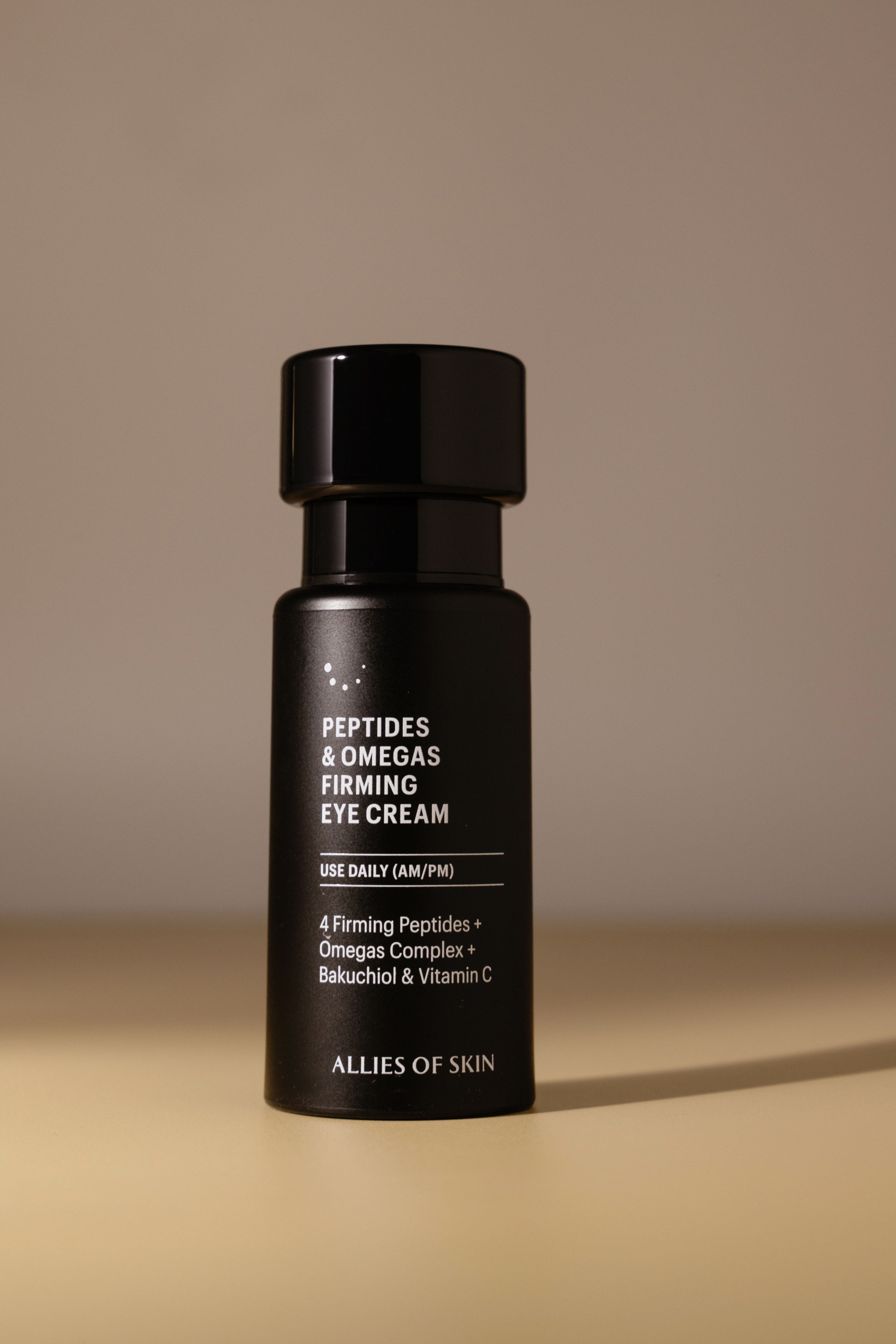 

Укрепляющий крем для кожи вокруг глаз с пептидами и омега-комплексом ALLIES OF SKIN Peptides & Omegas Firming Eye Cream 15мл