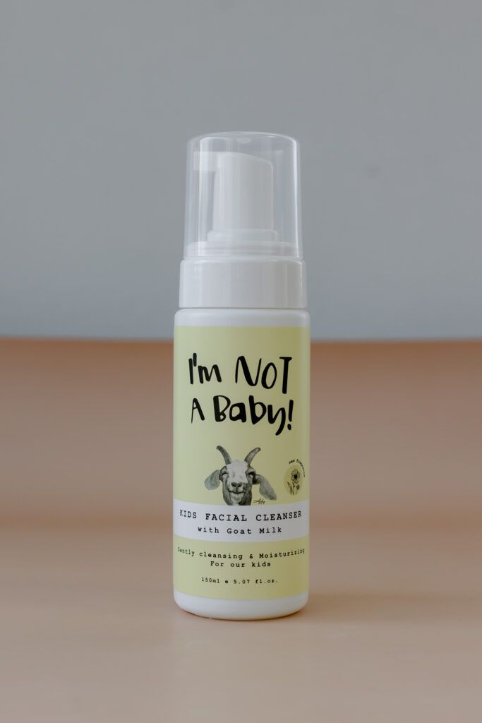Детское очищающее средство для лица I'm Not A Baby Kids Facial Cleanser 150ml