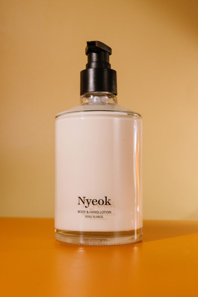 Лосьон для рук и тела с ароматом I'm from Nyeok Body & Hand Lotion 300g