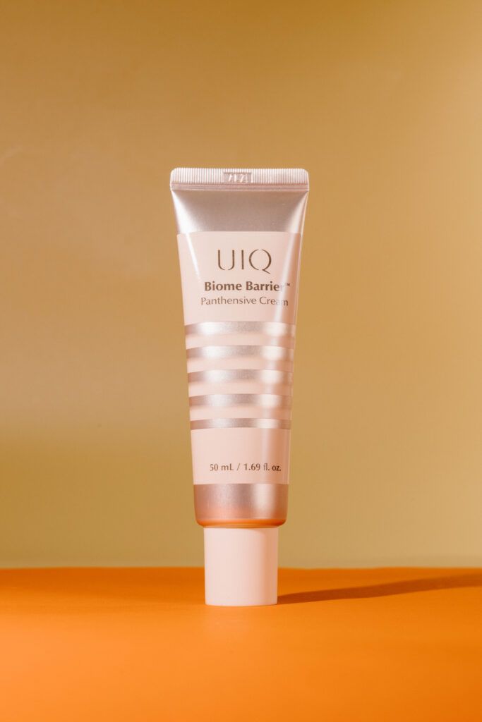 Восстанавливающий крем с церамидами и постбиотиками UIQ Biome Barrier Panthensive Cream 50ml