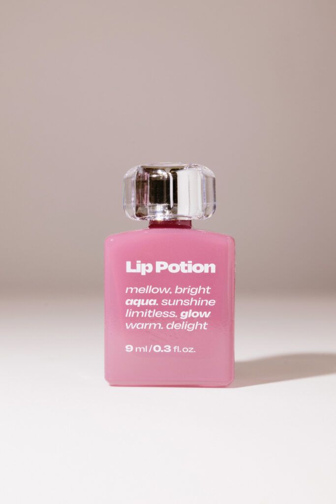 Легкий увлажняющий блеск-тинт для губ alternative stereo Lip Potion Aqua Glow [08 Sugar Purple] 9ml