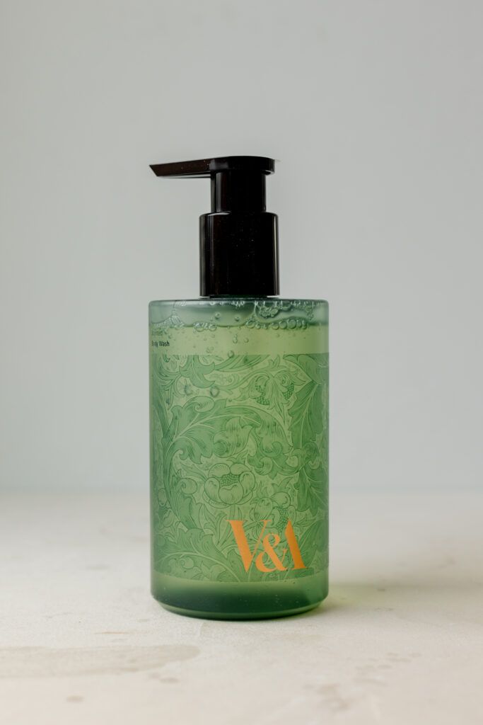 

BU// Гель для душа с ароматом [Свежий букет] V&A Scented Body Wash [Fresh Bouquet] 450ml