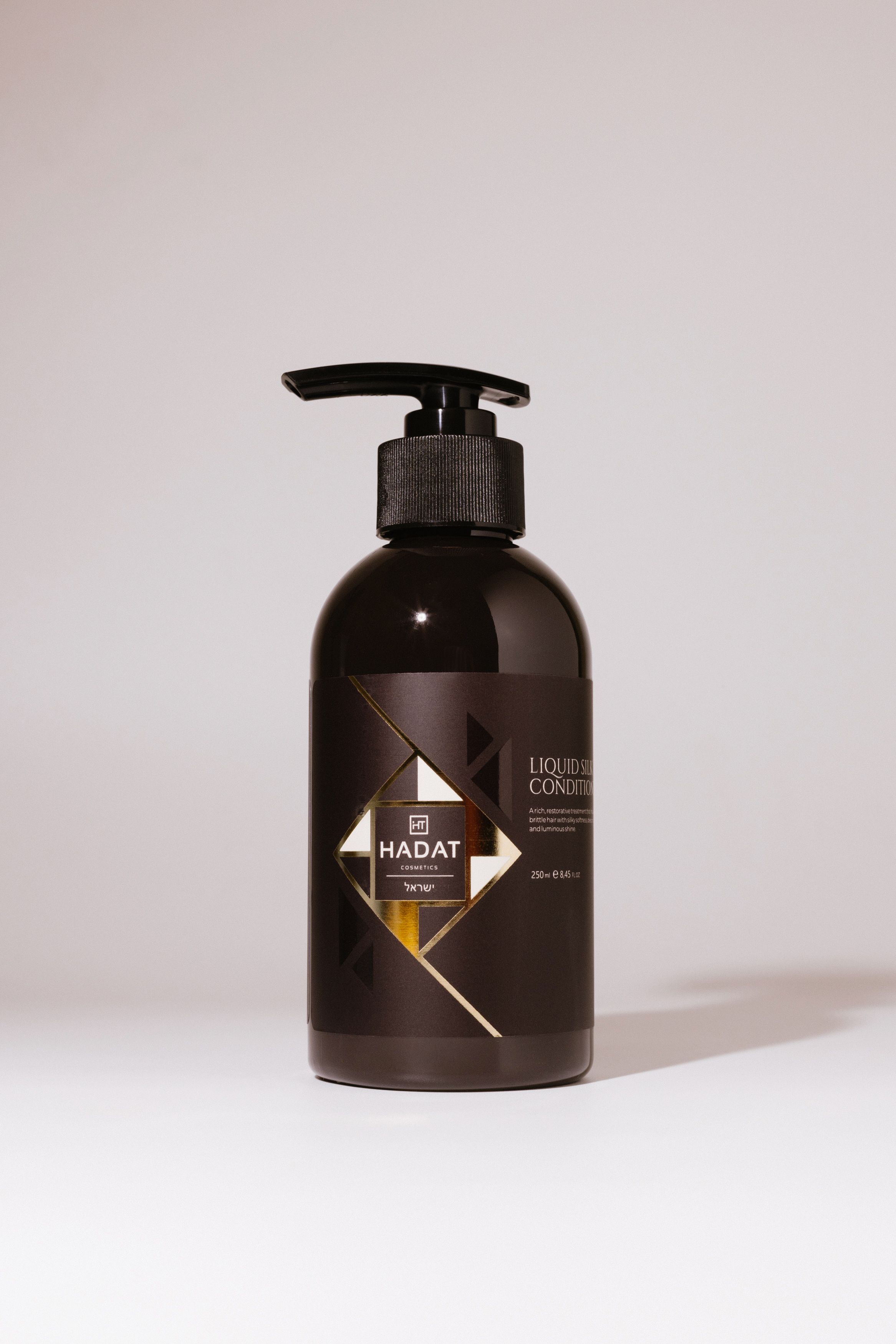 Кондиционер для волос "Жидкий шелк" HADAT Hydro Liquid Silk Conditioner 250ml