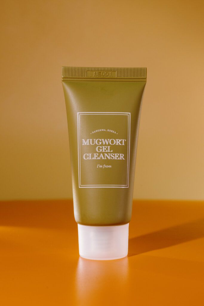Мягкий гель для умывания с 60% экстрактом полыни I'm from Mugwort Gel Cleanser 30ml