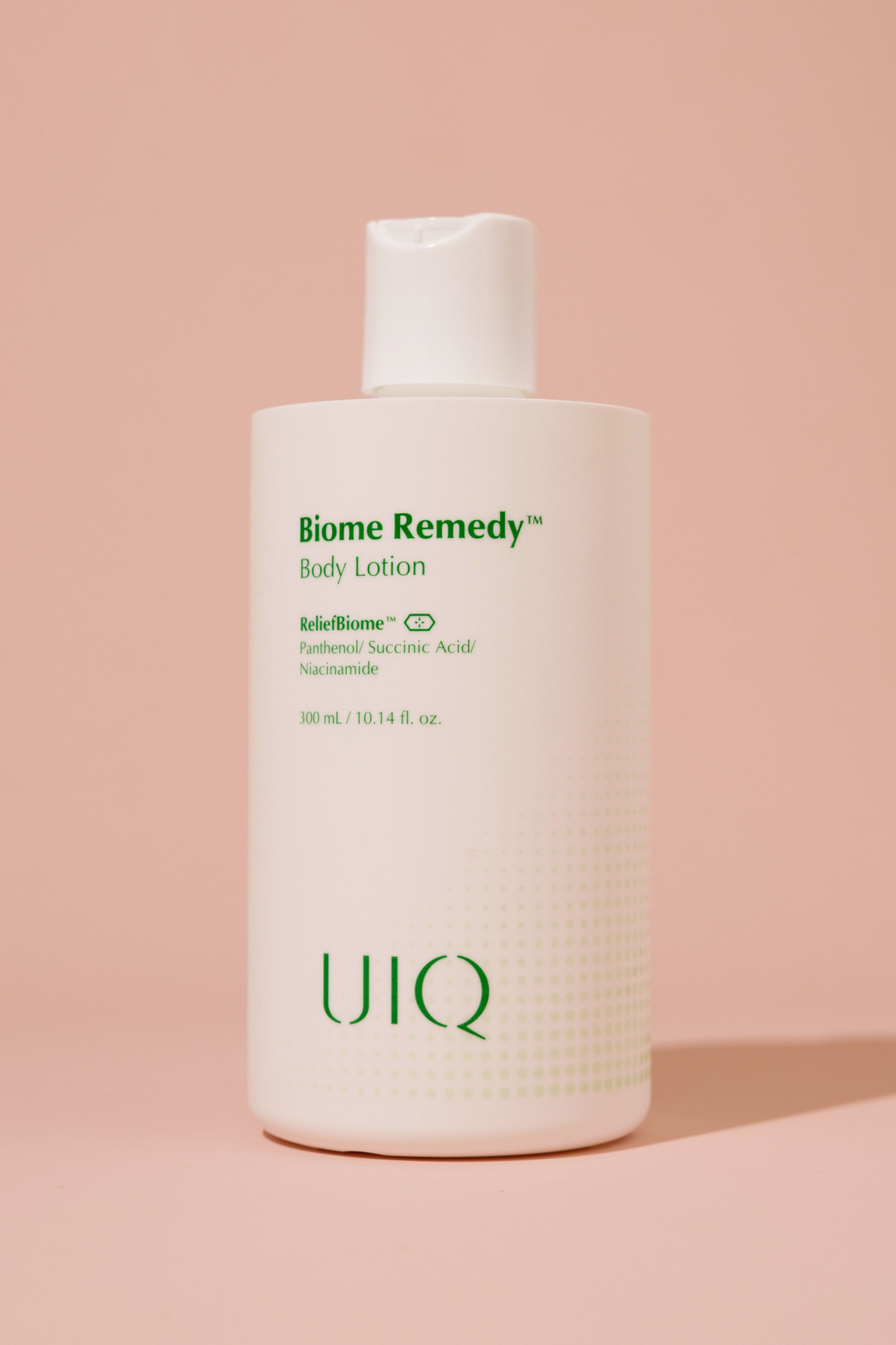

Легкий успокаивающий лосьон для тела с пантенолом UIQ Biome Remedy Body Lotion 300мл