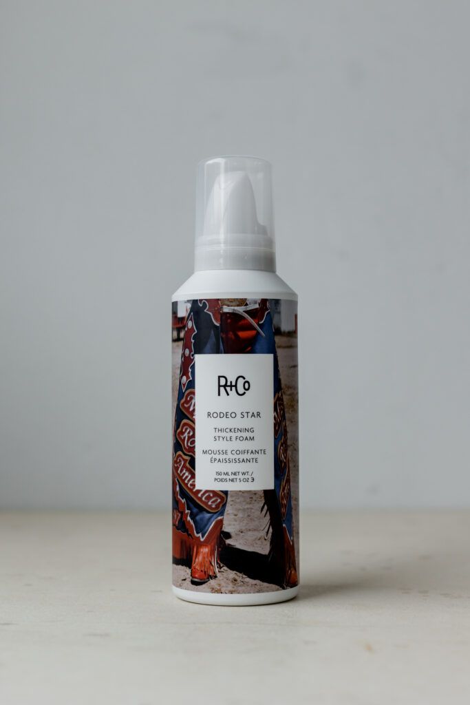 

ЗВЕЗДА РОДЕО уплотняющий мусс для объема R+Co RODEO STAR Thickening Style Foam 150ml