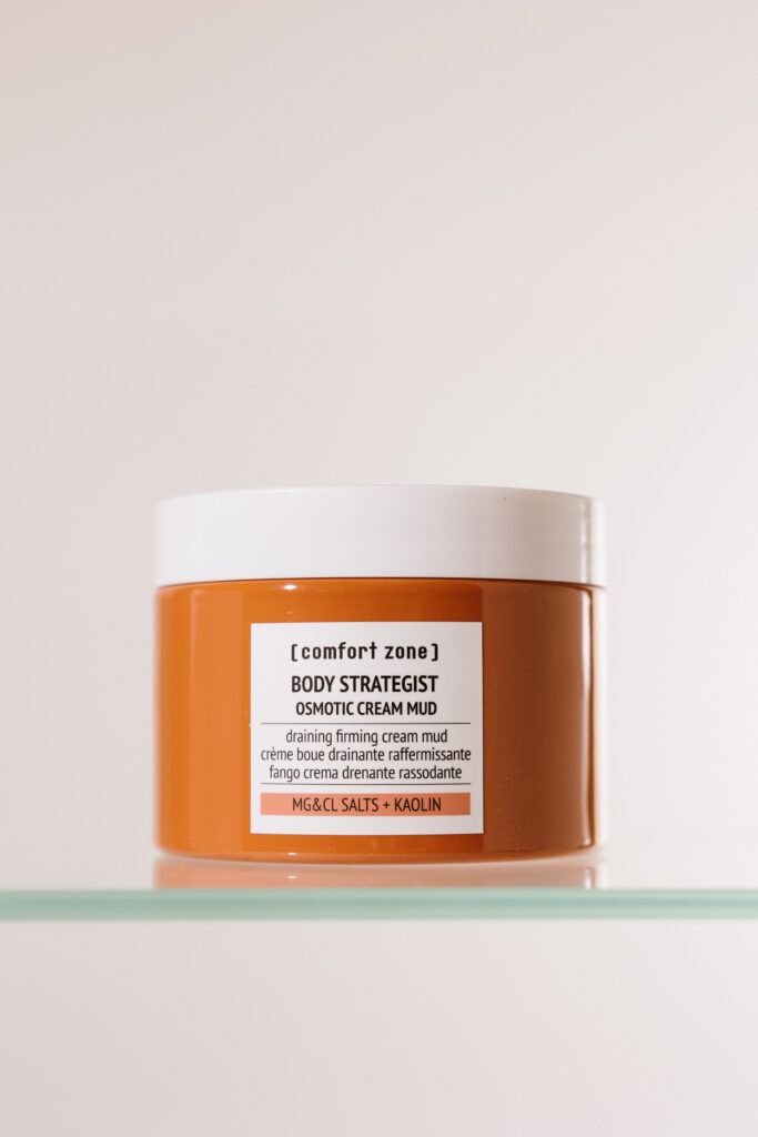 Крем-дренаж с минеральной грязью для тела Comfort Zone Body Strategist Cream Mud 270ml