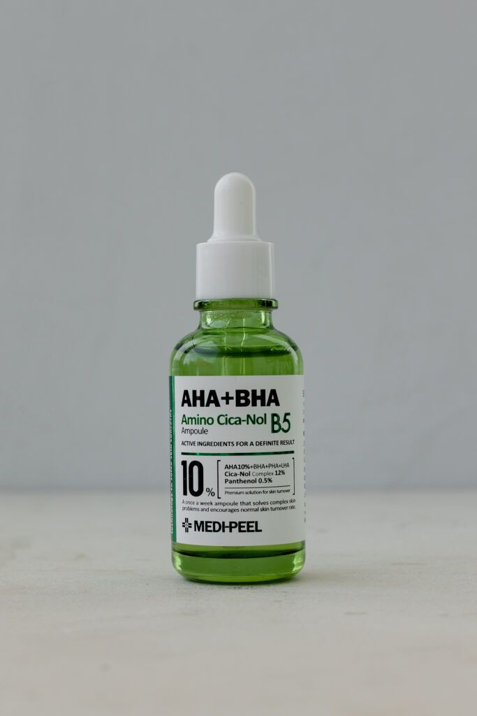 

BU// Сыворотка с AHA BHA кислотами 10% и лечебным комплексом Cica-Nol 12% MEDI-PEEL AHA BHA Amino Cica-Nol B5 Ampoule 30ml