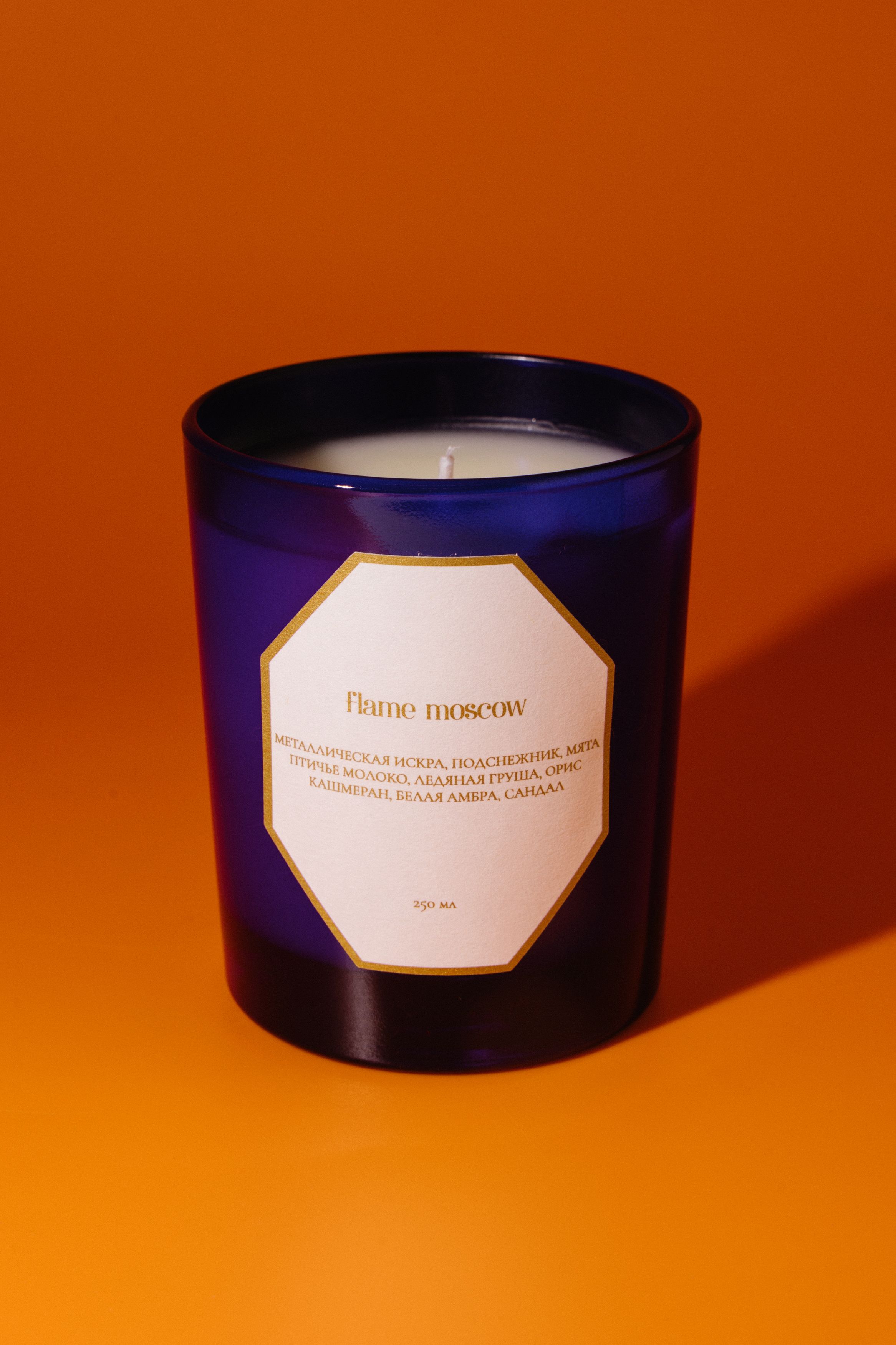 Свеча большая Grace Flame Moscow 250g