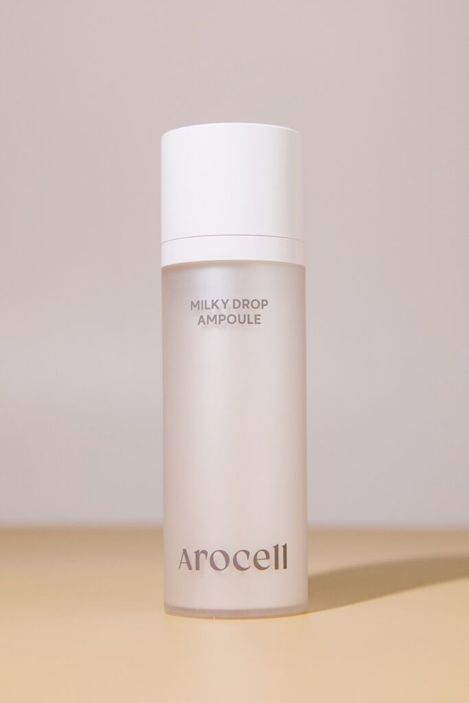 Молочная сыворотка с транексамовой кислотой и глутатионом Arocell MELA TXA Milky Drop Ampoule 30ml