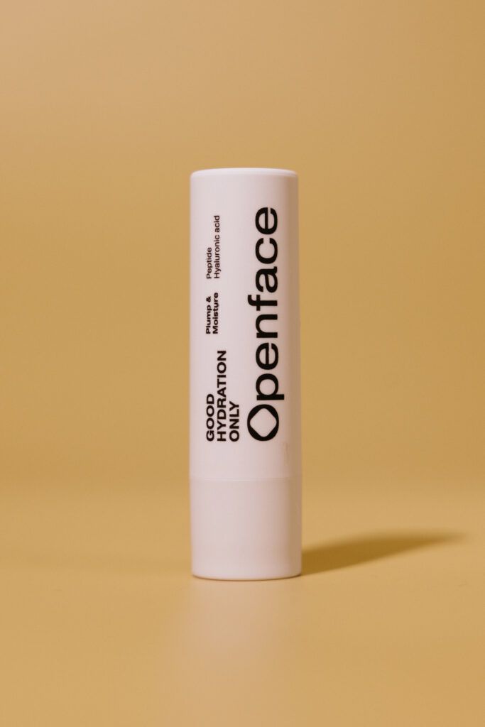 Разглаживающий бальзам для губ с пептидами OPENFACE Good Hydration Only 3,4g