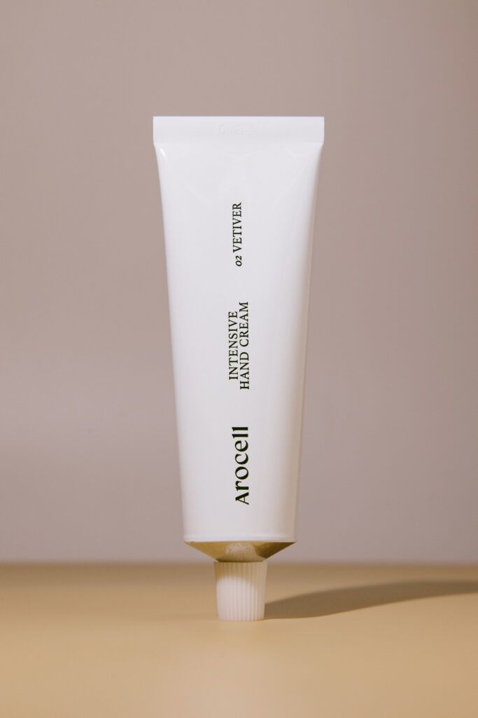 Омолаживающий крем для рук Arocell Intensive Hand Cream [02 Vetiver] 50ml