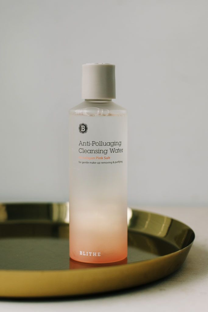 BU// Нежная вода для демакияжа на основе розовой гималайской соли BLITHE Anti-Polluaging Cleansing Water 250ml