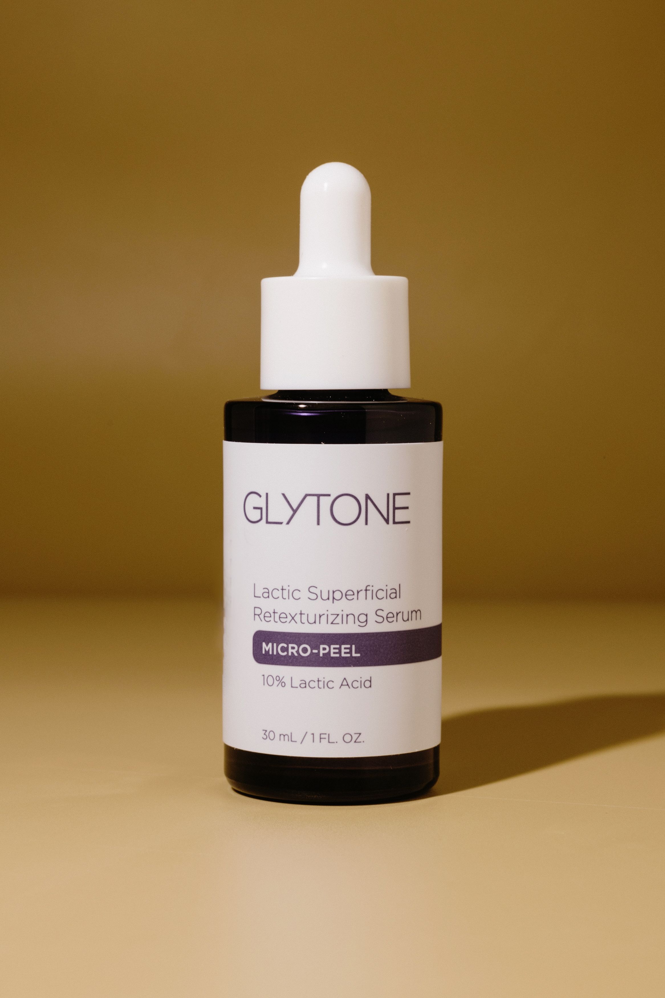 

Сыворотка с молочной кислотой для работы с текстурой кожи GLYTONE Lactic Superficial Retexturizing Serum 30ml