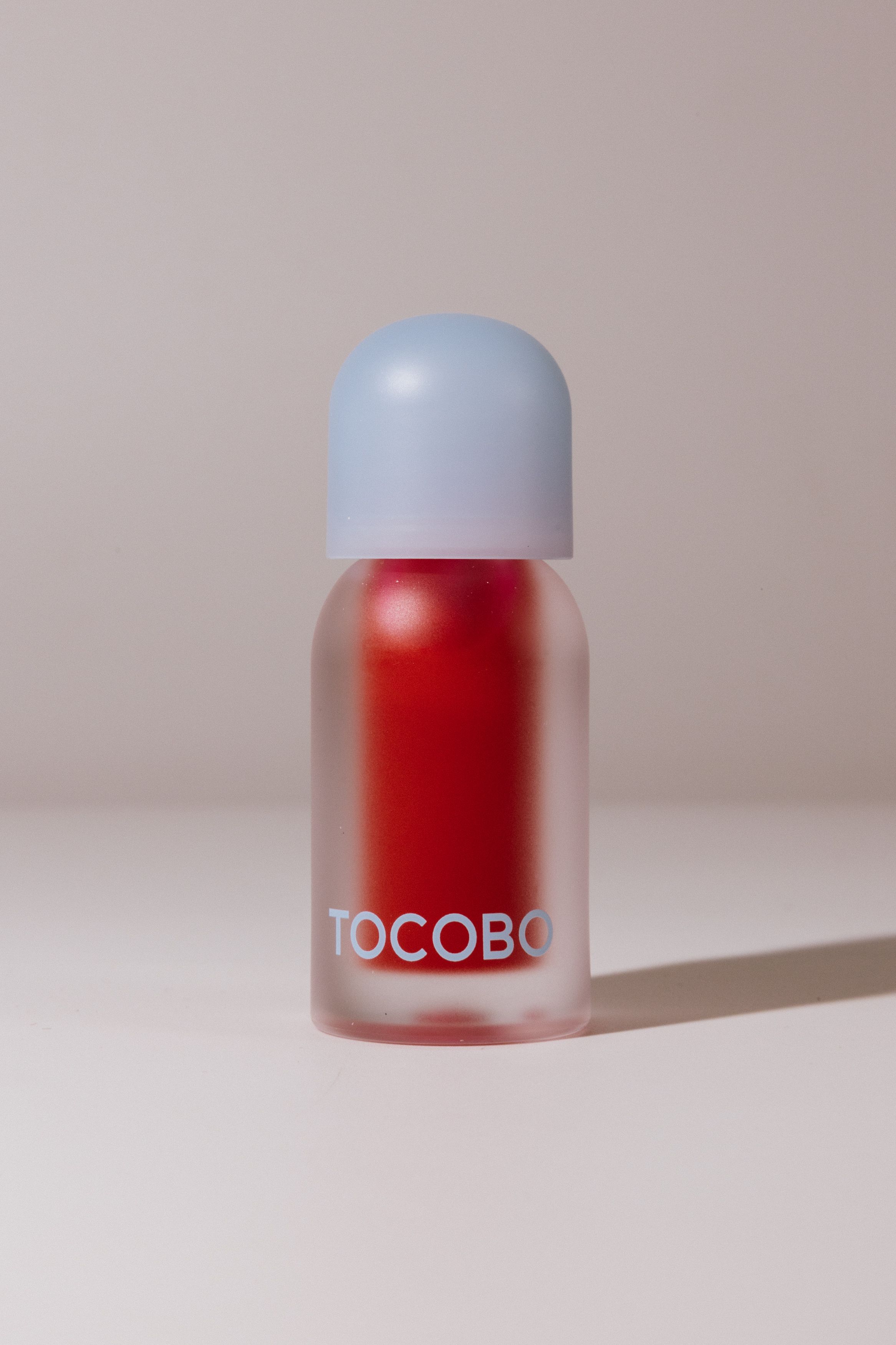 

Оттеночное масло-плампер для губ [12 Cherry Ade] TOCOBO Juicy Berry Plumping Lip Oil Glam Max 4g