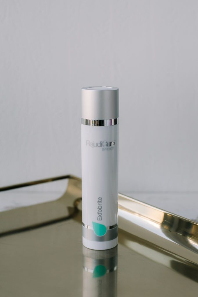 BU// Мягкий, отшелушивающий гель с AHA кислотами REJUDICARE Exfobrite 50ml