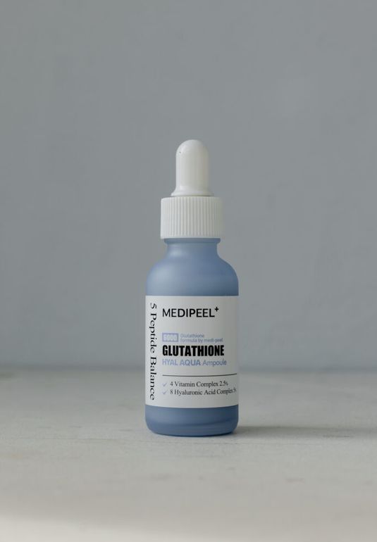 Осветляющая сыворотка с глутатионом и комплексом гиалуроновой кислоты MEDI-PEEL Glutathione Hyal Aqua Ampoule 30ml