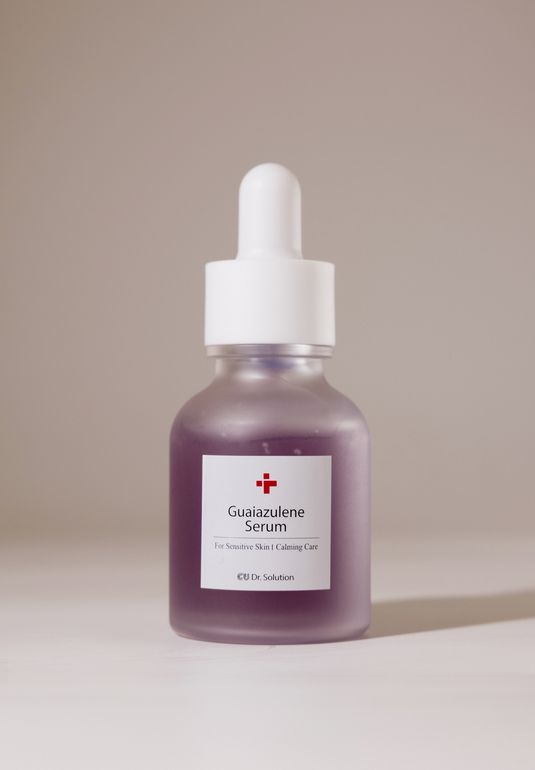 Успокаивающая сыворотка с гвайазуленом CU Dr. Solution Guaiazulene Serum 30мл