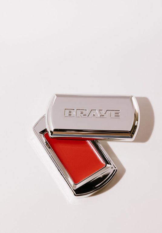 Сияющий бальзам-аксессуар для губ BRAYE Lipsleek [01 Ardor] 2,3г