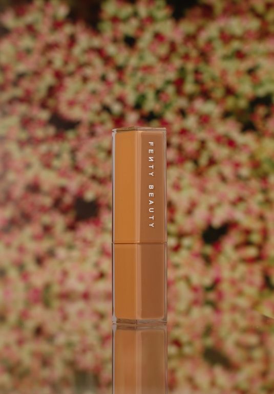 Сияющая помада [Sorta $Elfish] Fenty Beauty Gloss Bomb Stix High-Shine Gloss Stick 3,6г
