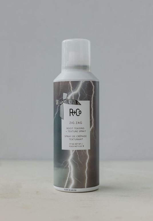 ЗИГЗАГ спрей для прикорневого объема и текстуры R+Co ZIG ZAG Root Teasing + Texture Spray 177ml