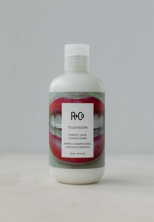 ПРЯМОЙ ЭФИР кондиционер для совершенства волос R+Co TELEVISION Perfect Hair Conditioner 251ml