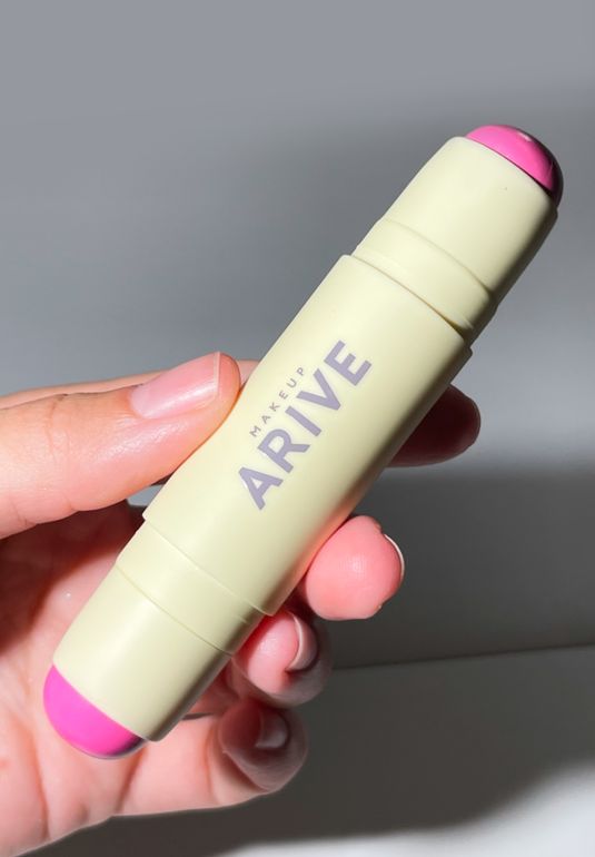 Двойные румяна в стике Arive Makeup Duo Blush Stick Soft Matte&Dewy [04 Bubbly Pink] 10,8g