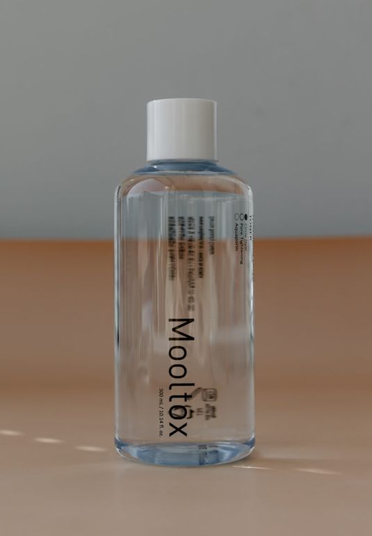 BU// Интенсивно-увлажняющий тонер для лица MEDI-PEEL Hyaluronic Acid Layer Mooltox Toner 300ml