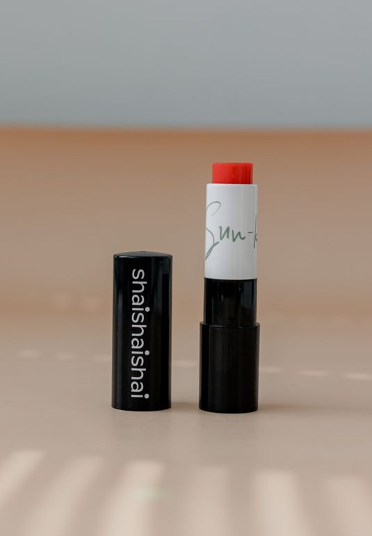Бальзам для губ “Персиковый сок” SHAISHAISHAI Sun Kissed Plumping Lip Balm 4g (04) PEACH CRUSH