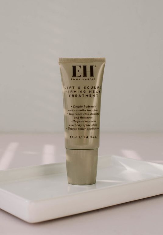Интенсивный укрепляющий уход для шеи и зоны декольте EMMA HARDIE Lift & Sculpt, Firming Neck Treatment 40ml