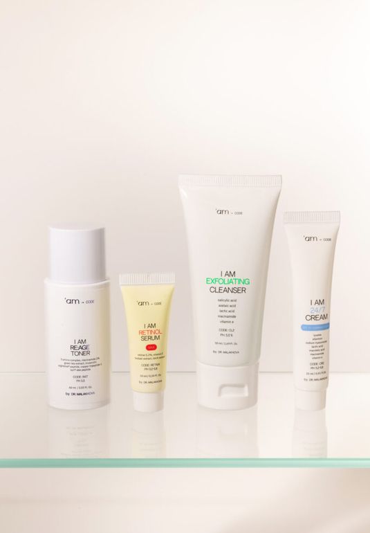 Тревел набор антиэйдж для жирной и комбинированной кожи 'AM CODE Travel Kit For Oily To Combination Skin 35+ 50ml/10ml/60ml/15ml