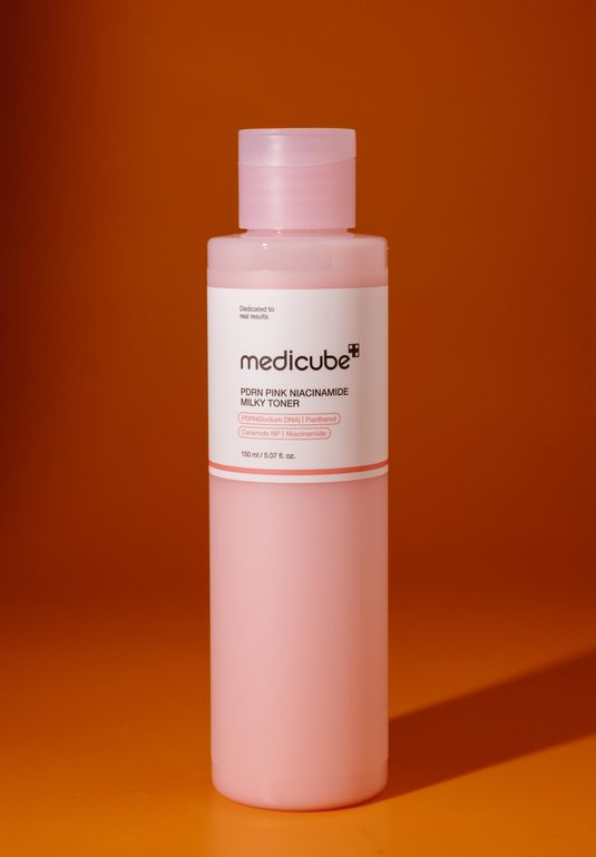 Молочный тонер с ПДРН и ниацинамидом medicube PDRN Pink Niacinamide Milky Toner 150ml