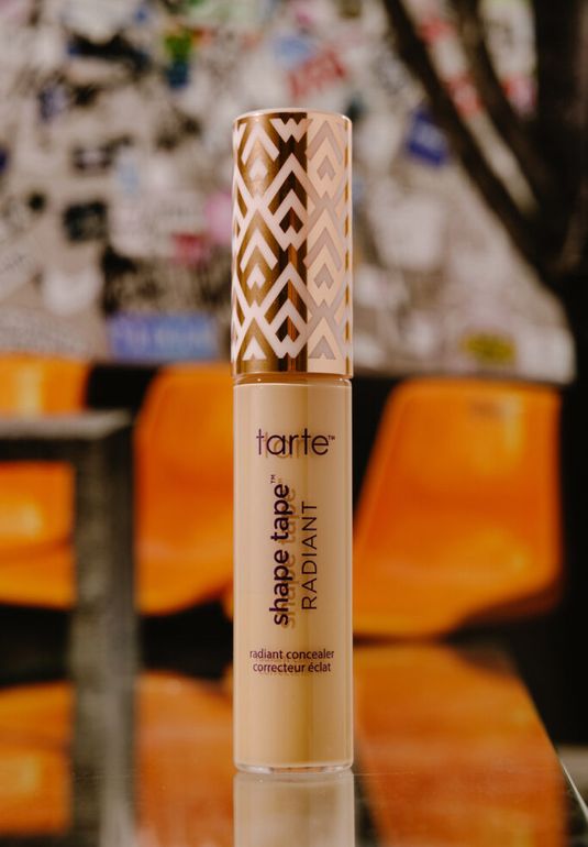 Консилер для свежести взгляда Tarte Shape Tape Radiant Concealer [27S Light-medium Sand] 10ml