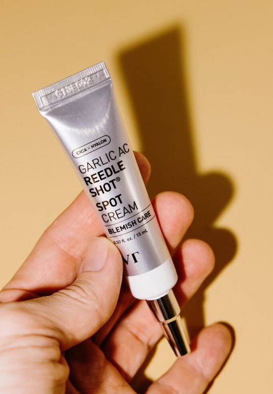 Точечный крем для борьбы с воспалениями VT Garlic AC Reedle Shot Spot Cream 15ml
