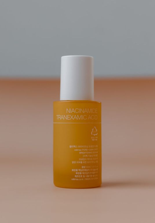 Осветляющая сыворотка для работы с гиперпигментацией Celimax Pore + Dark Spot Brightening Serum 30мл