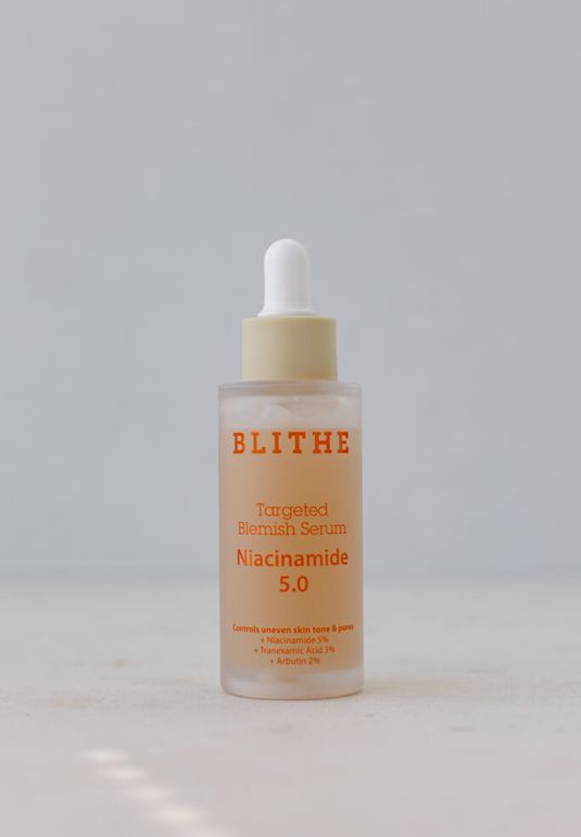 Корректирующая сыворотка с ниацинамидом BLITHE Targeted Blemish Serum Niacinamide 5.0 30ml