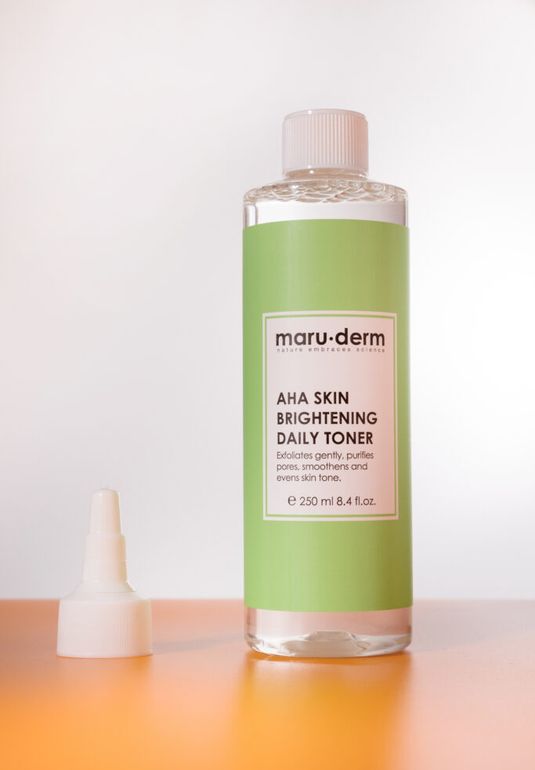 Отбеливающий кожу тоник Maruderm AHA Skin Brightening Daily Toner, 250ml