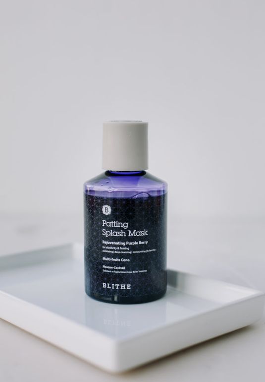 Сплэш-маска омолаживающая и для красивой кожи BLITHE Patting Splash Mask Rejuvenating Purple Berry 150ml