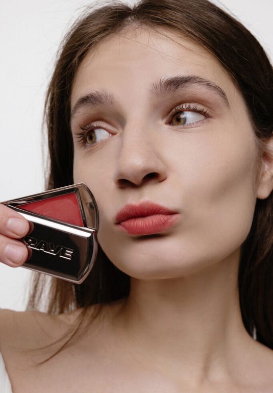 Матовый бальзам-аксессуар для губ BRAYE Lipsleek Blur [04 Freeness] 3,2g