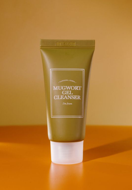 Мягкий гель для умывания с 60% экстрактом полыни I'm from Mugwort Gel Cleanser 30мл