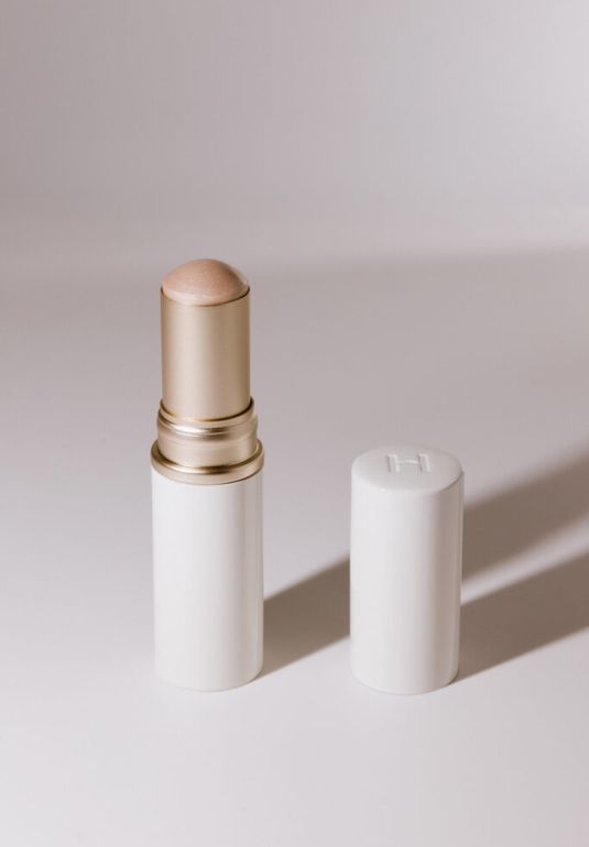 Универсальный сияющий стик для лица hince True Dimension Radiance Balm [LT001 Light] 10g