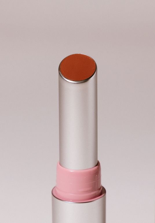 Атласная помада для губ [05 Honeymoon] Arive Makeup Iconic Kiss Lipstick 2г