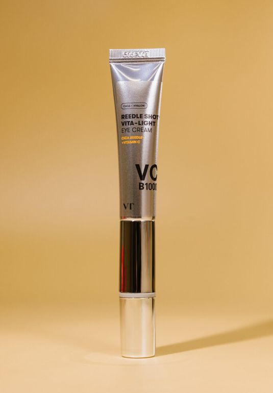 Осветляющий крем для век с микроиглами VT Reedle Shot Vita-Light Eye Cream 15мл