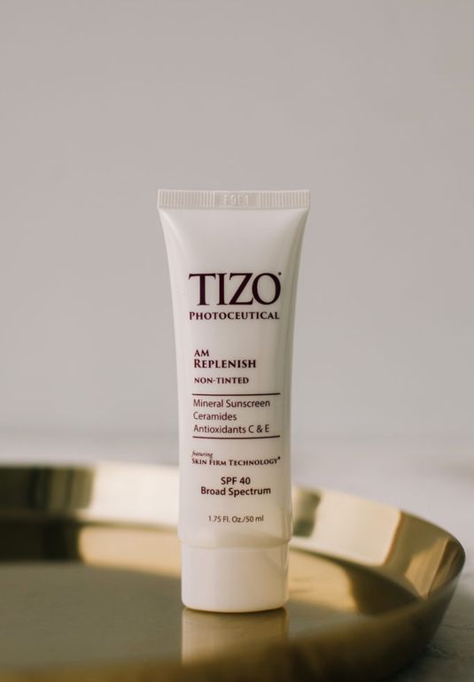 Дневной питательный крем TiZO Photoceutical AM Replenish SPF 40 Non-Tinted 50ml