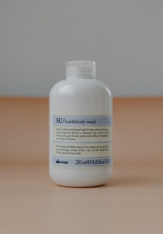 Шампунь для волос и тела DAVINES SU Hair & Body Wash Aftersun Delicate Hudrating Wash 250 ml