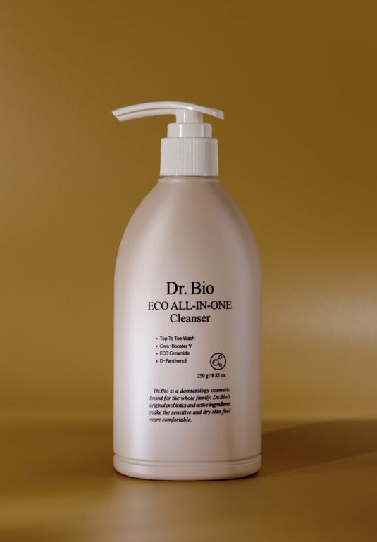 Универсальное очищающее средство для лица и тела с пробиотиками и маслом ши Dr. Bio ECO All-In-One Cleanser 250g